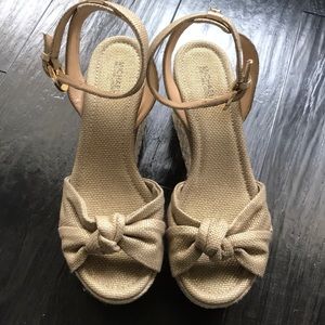 Summer wedges